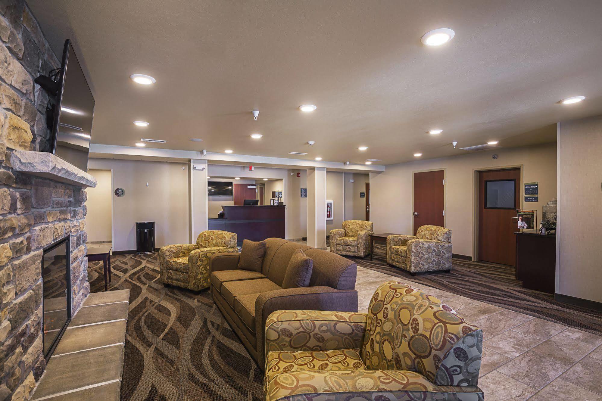 Cobblestone Inn & Suites - Lakin Exterior photo