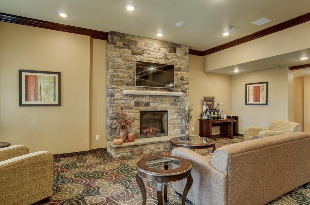 Cobblestone Inn & Suites - Lakin Exterior photo