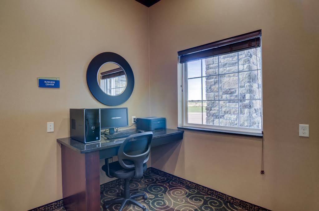 Cobblestone Inn & Suites - Lakin Exterior photo