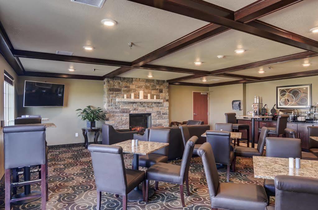 Cobblestone Inn & Suites - Lakin Exterior photo