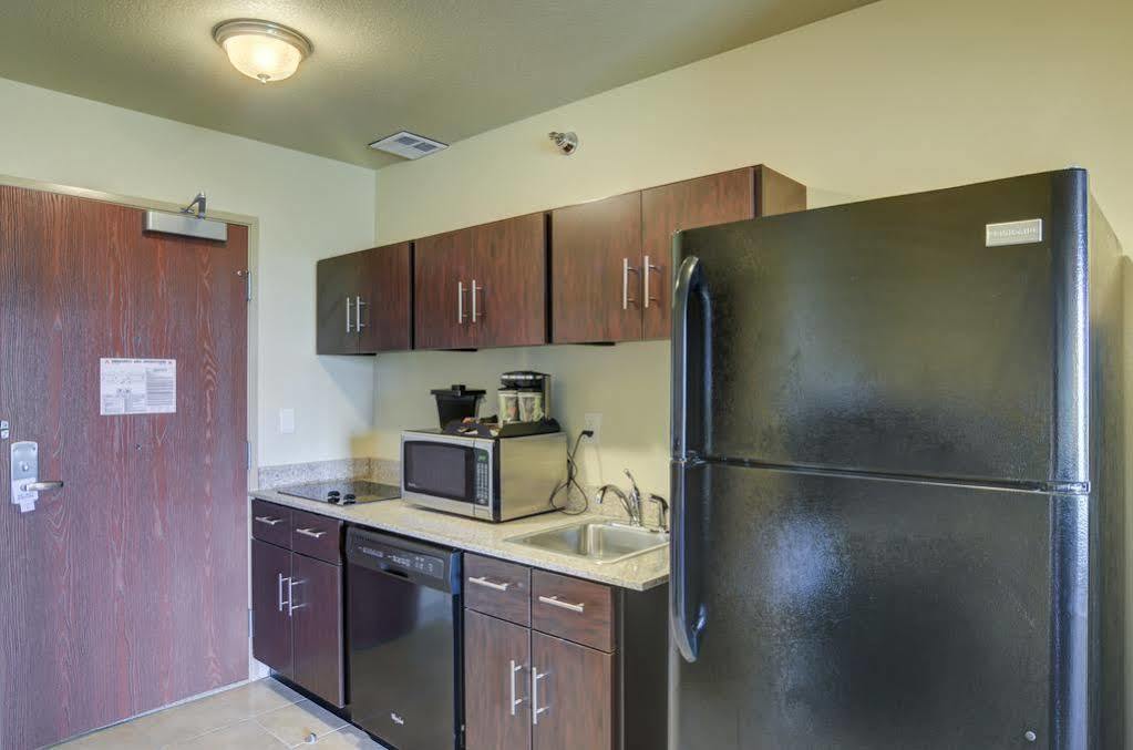 Cobblestone Inn & Suites - Lakin Exterior photo
