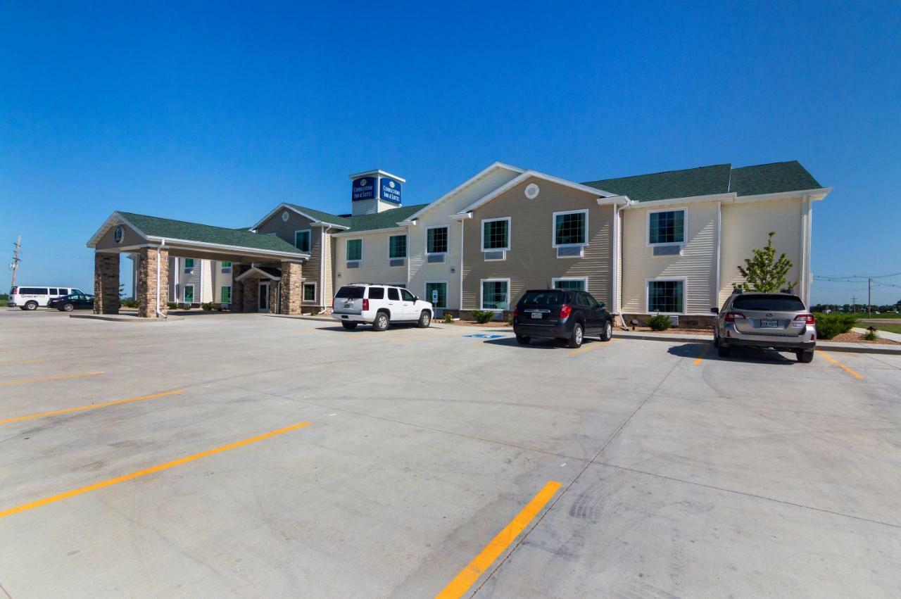 Cobblestone Inn & Suites - Lakin Exterior photo